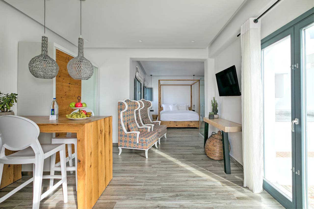 Portes & Mykonos Ξενοδοχείο 4*