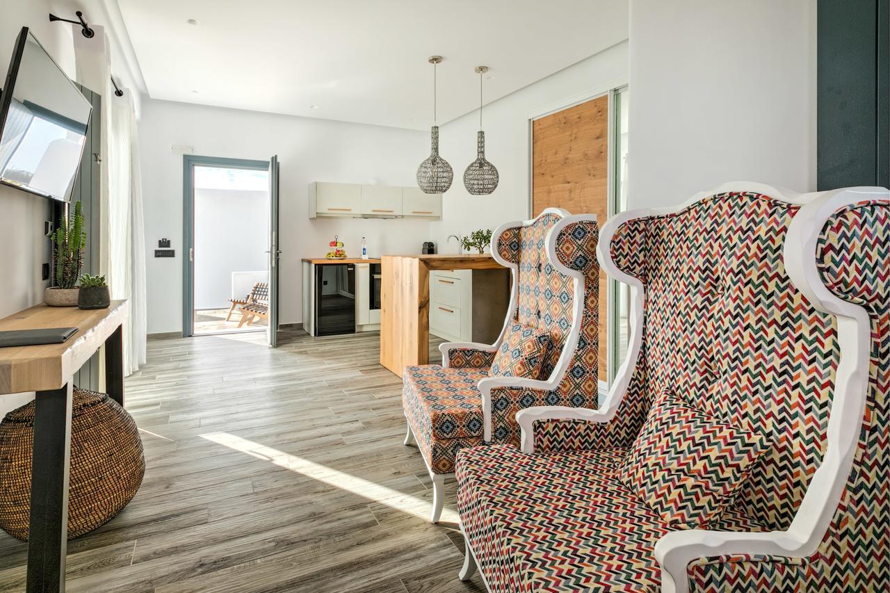 Portes & Mykonos 4*